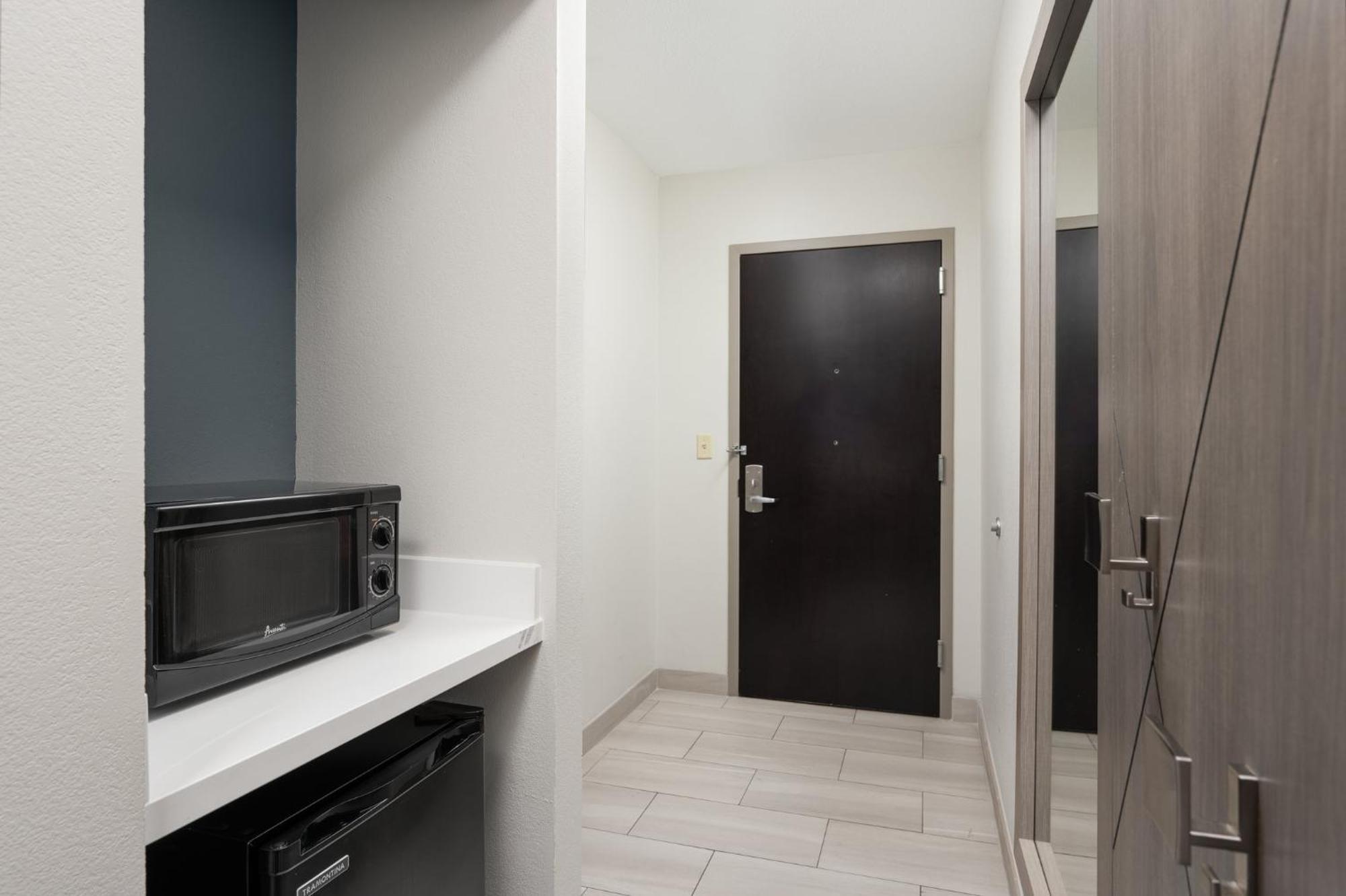 Holiday Inn Express Hotel & Suites Newport South By Ihg Extérieur photo