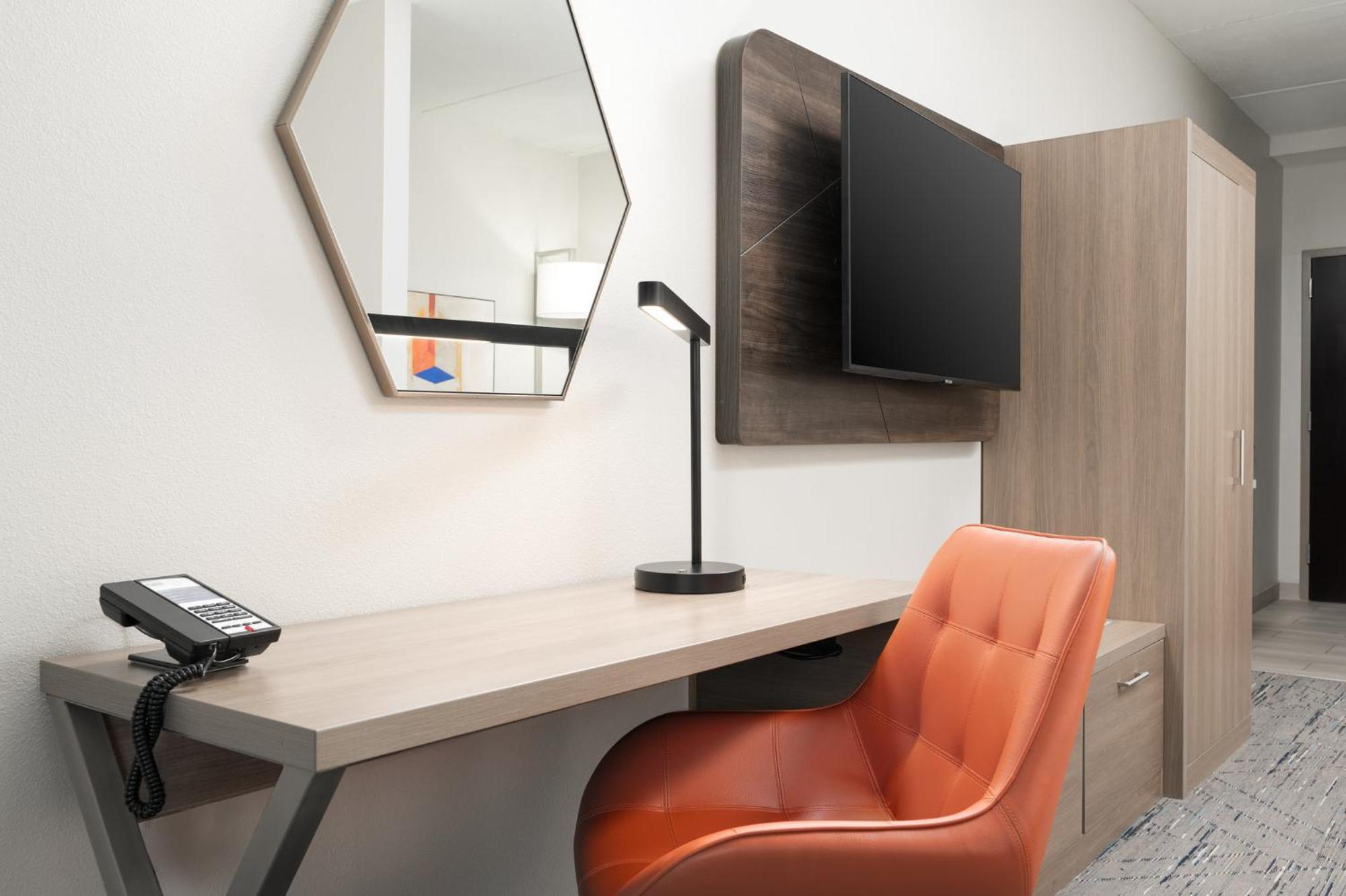 Holiday Inn Express Hotel & Suites Newport South By Ihg Extérieur photo