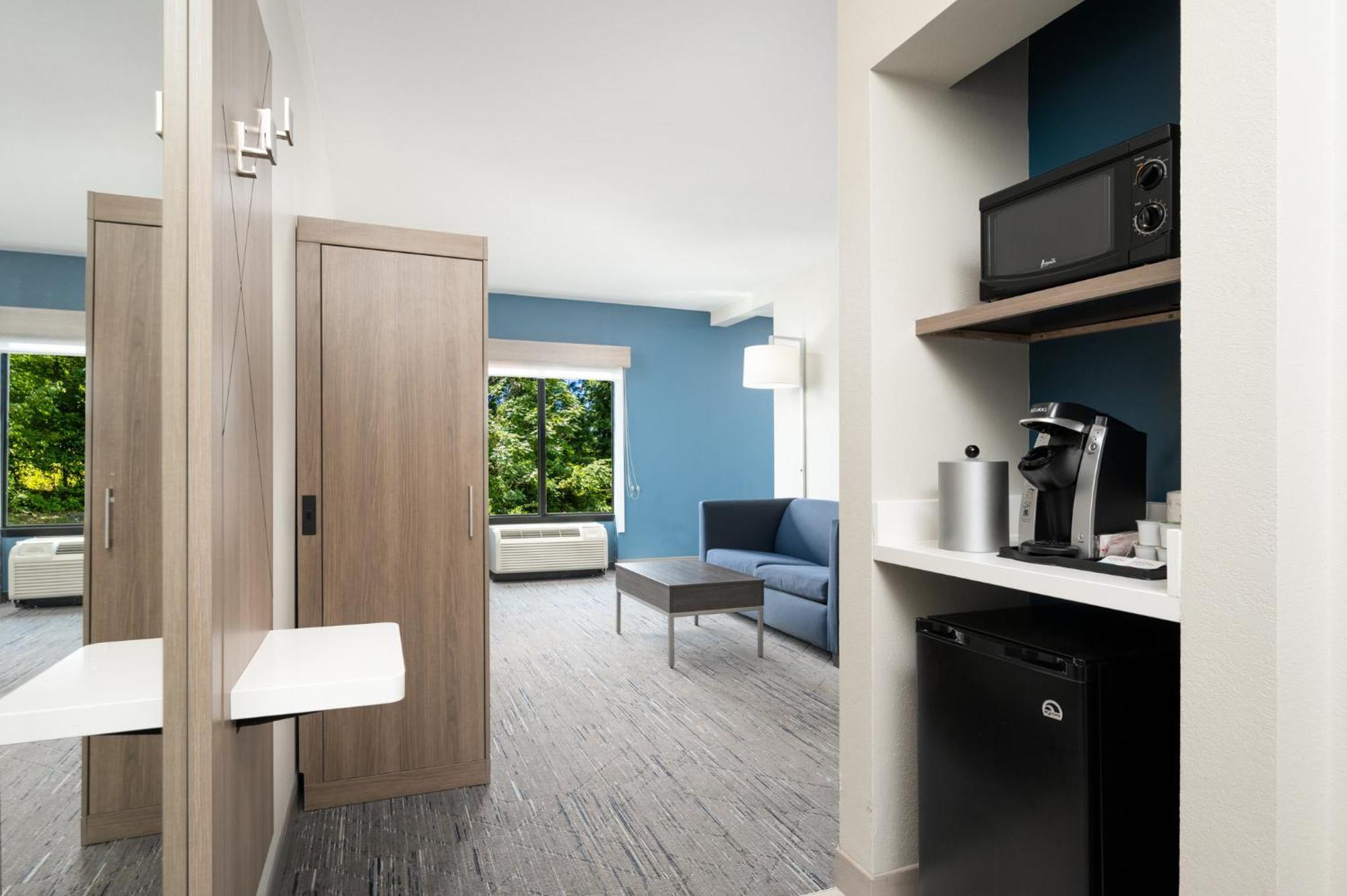 Holiday Inn Express Hotel & Suites Newport South By Ihg Extérieur photo