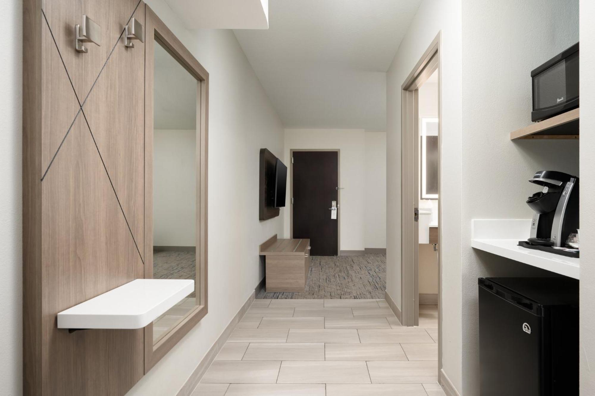 Holiday Inn Express Hotel & Suites Newport South By Ihg Extérieur photo