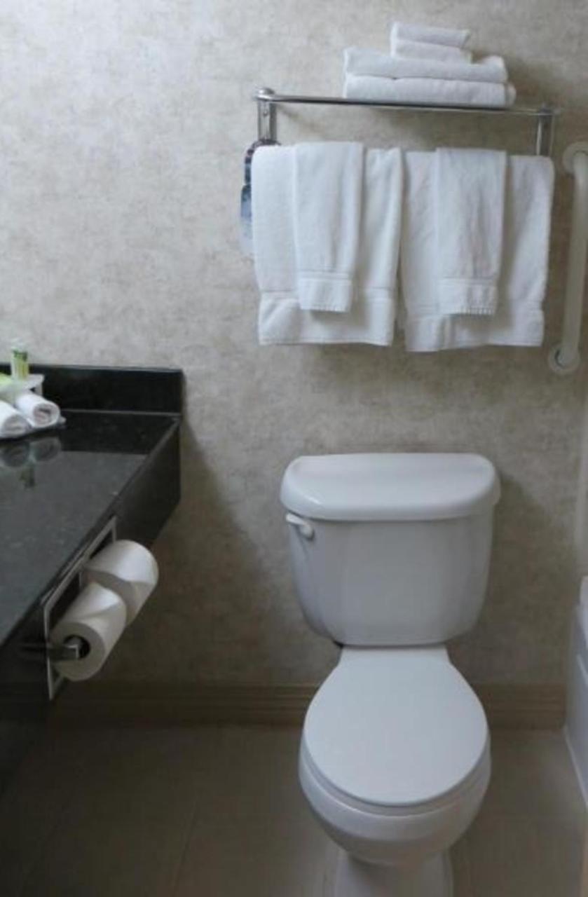 Holiday Inn Express Hotel & Suites Newport South By Ihg Extérieur photo